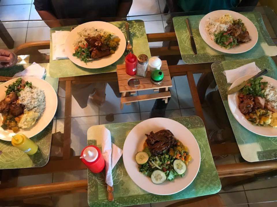 Sauteurs North Bay Inn מראה חיצוני תמונה
